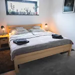 Sychrova Apartament *